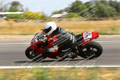 media/Apr-30-2023-CRA (Sun) [[020fcf5d43]]/Race 11-600 Expert Superbike/